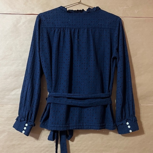 Trovata Birds Of Paradis | Jessica Wrap Top Eyelet Lace Blouse Navy Blue Size XS - Picture 7 of 10